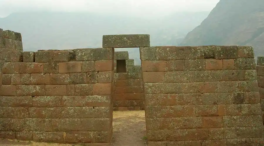 Maras and Moray